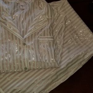 Victoria secret pajama set